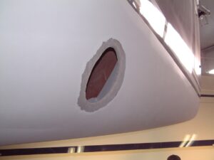 Inbouw van de boegschroef, foto 2 van 37