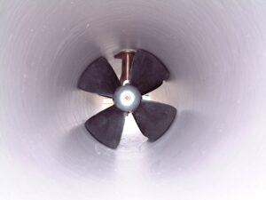 Inbouw van de boegschroef, foto 37 van 37