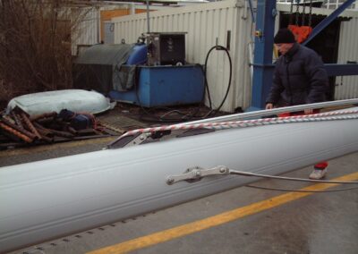 Plaatsen van de Selden-mast, foto 16 van 38
