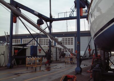 Plaatsen van de Selden-mast, foto 24 van 38
